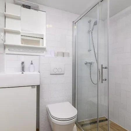 Apartment With Wifi - 21410 *